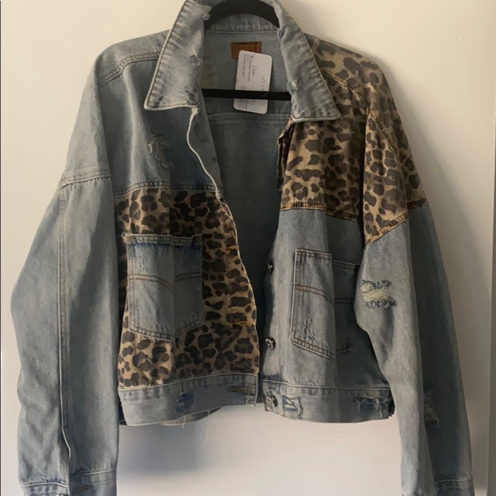 Cropped Jean distressed jacket